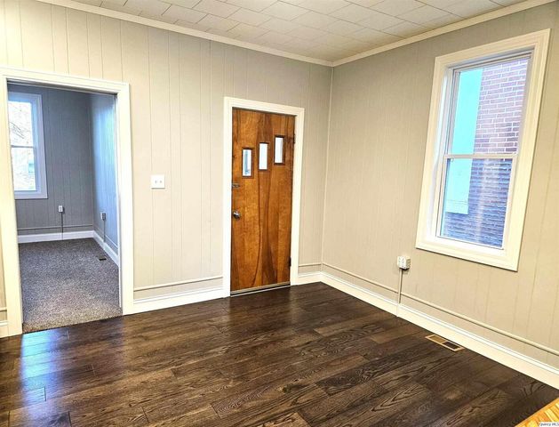 913 N 12th Street, Quincy, IL 62301