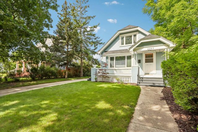 4207 N Murray AVENUE, Shorewood, WI 53211