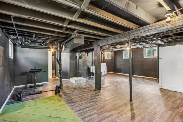 4207 N Murray AVENUE, Shorewood, WI 53211