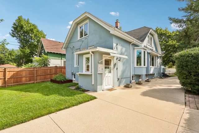 4207 N Murray AVENUE, Shorewood, WI 53211