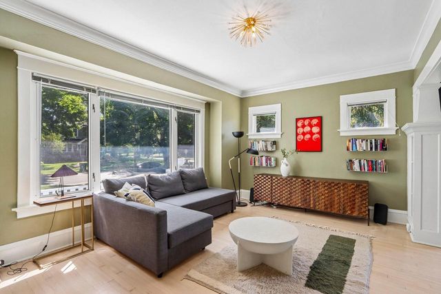 4207 N Murray AVENUE, Shorewood, WI 53211