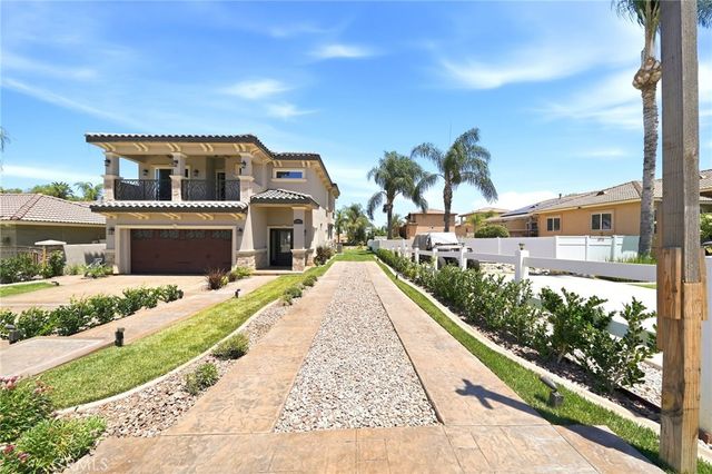 14388 Dove Canyon Drive, Riverside, CA 92503