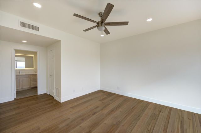 2001 Holcombe Boulevard 2203, Houston, TX 77030