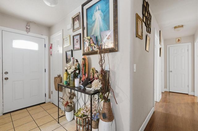 4273 Olivehurst Ave, Olivehurst, CA 95961