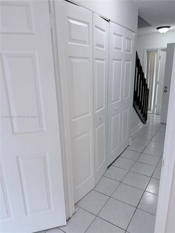 9850 Hammocks Boulevard 107, Miami, FL 33196