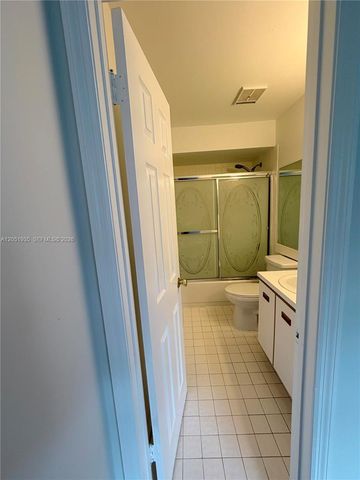 9850 Hammocks Boulevard 107, Miami, FL 33196
