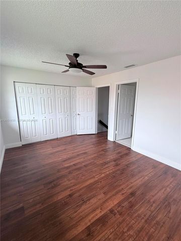 9850 Hammocks Boulevard 107, Miami, FL 33196