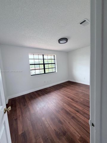 9850 Hammocks Boulevard 107, Miami, FL 33196