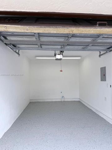 9850 Hammocks Boulevard 107, Miami, FL 33196