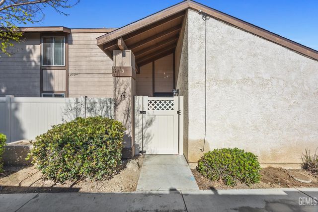 5101 Dunsmuir Road 13, Bakersfield, CA 93309