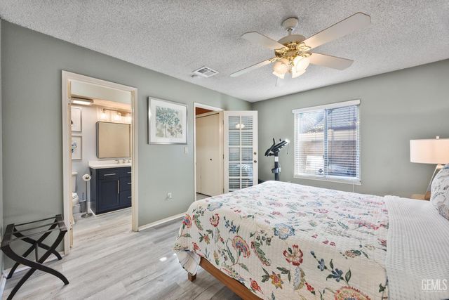 5101 Dunsmuir Road 13, Bakersfield, CA 93309