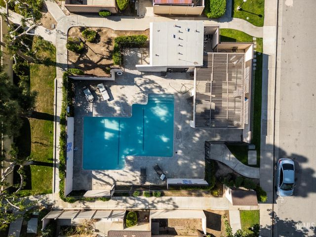 5101 Dunsmuir Road 13, Bakersfield, CA 93309