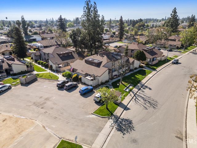 5101 Dunsmuir Road 13, Bakersfield, CA 93309