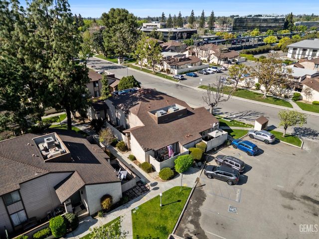 5101 Dunsmuir Road 13, Bakersfield, CA 93309