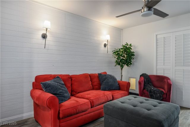 12236 Glass Desert Road 2, Las Vegas, NV 89183