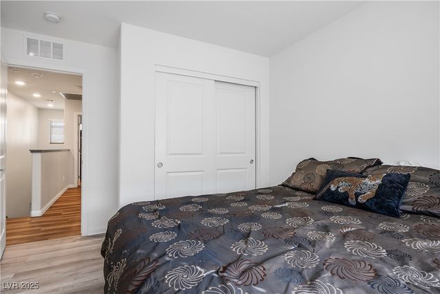 12236 Glass Desert Road 2, Las Vegas, NV 89183