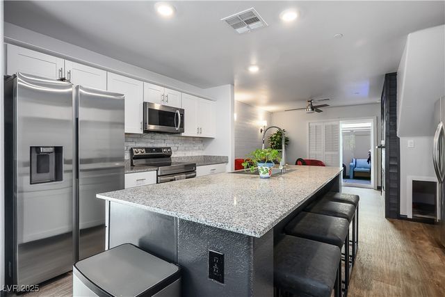 12236 Glass Desert Road 2, Las Vegas, NV 89183