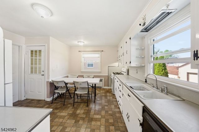 908 Caldwell Ave, Union Twp., NJ 07083