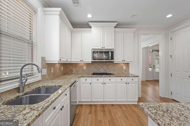 319 Barbados Lane, Suwanee, GA 30024