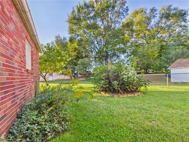 3007 10th Avenue, Vienna, WV 26105