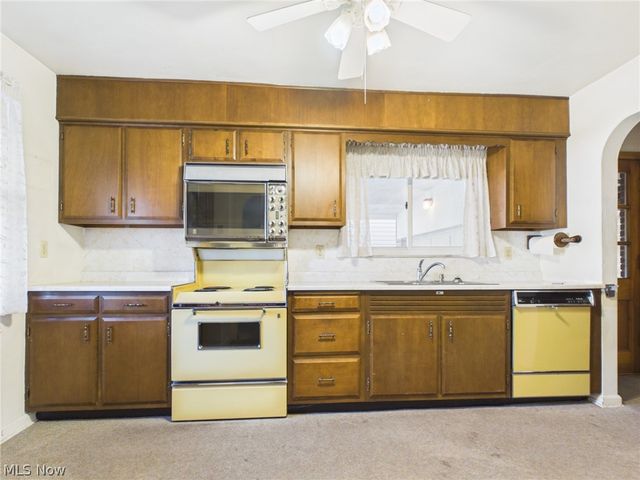 3007 10th Avenue, Vienna, WV 26105