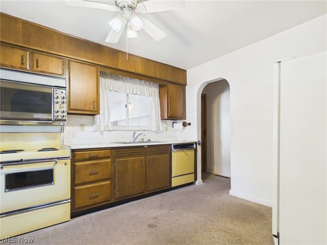 3007 10th Avenue, Vienna, WV 26105