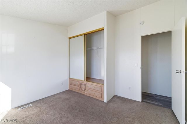 280 West Ferndell Street, Pahrump, NV 89048