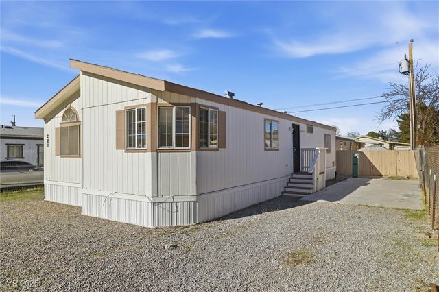 280 West Ferndell Street, Pahrump, NV 89048