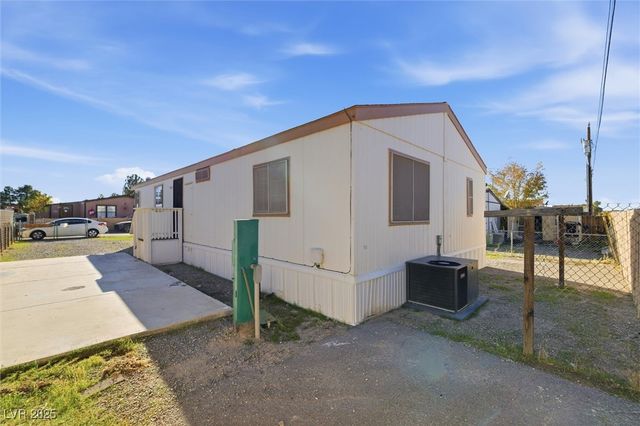 280 West Ferndell Street, Pahrump, NV 89048