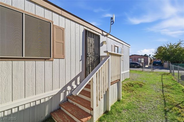 280 West Ferndell Street, Pahrump, NV 89048