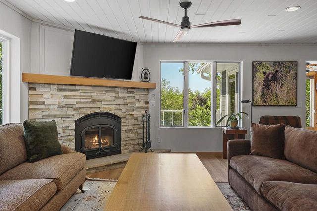 810 Rosemary Lane, Baraboo, WI 53913