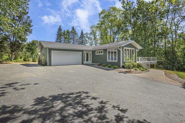 810 Rosemary Lane, Baraboo, WI 53913