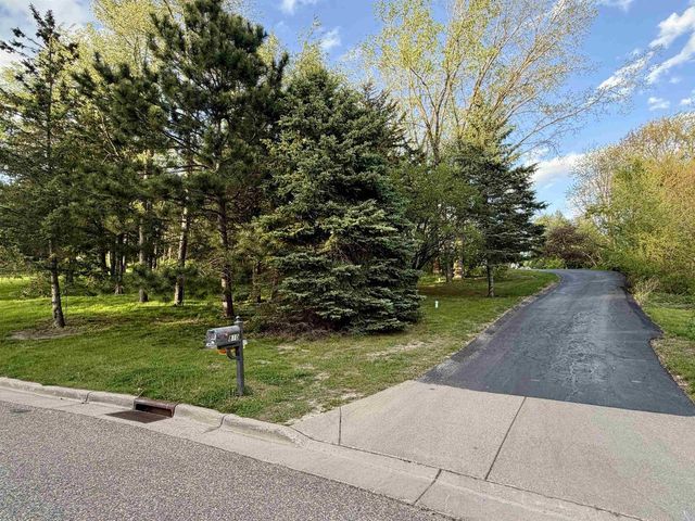 810 Rosemary Lane, Baraboo, WI 53913