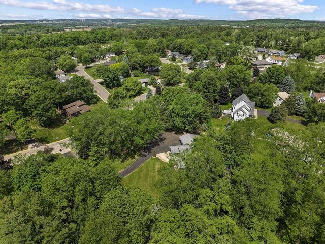 810 Rosemary Lane, Baraboo, WI 53913