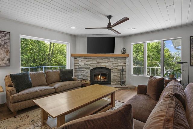810 Rosemary Lane, Baraboo, WI 53913
