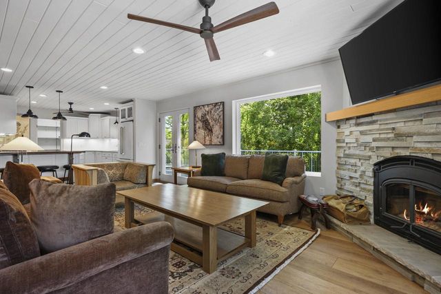 810 Rosemary Lane, Baraboo, WI 53913