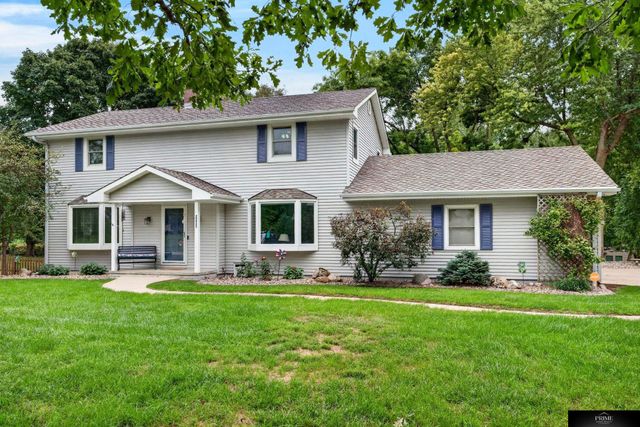 20925 Roundup Road, Elkhorn, NE 68022