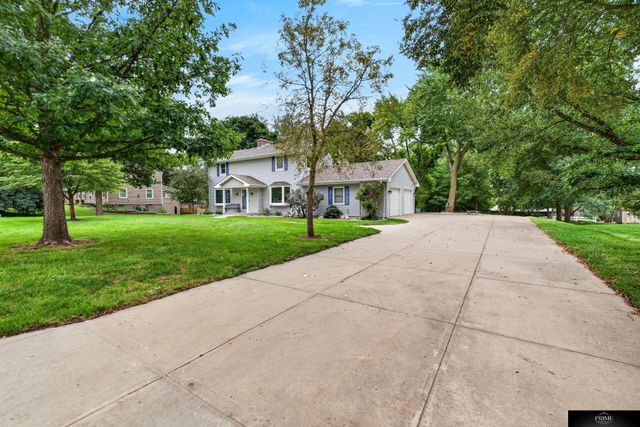 20925 Roundup Road, Elkhorn, NE 68022