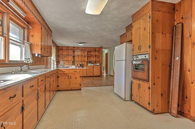 3060 Shipley Street, Kingsport, TN 37664
