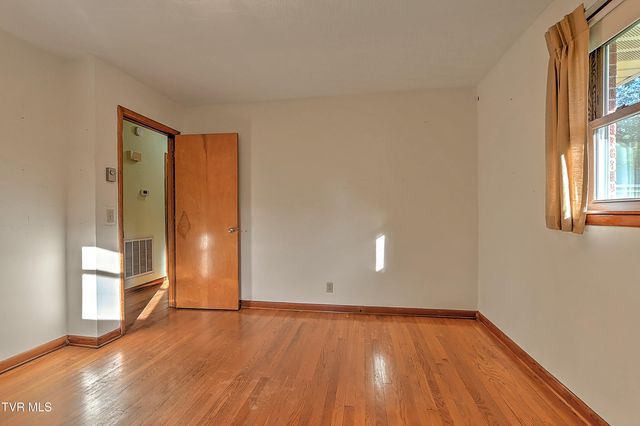 3060 Shipley Street, Kingsport, TN 37664