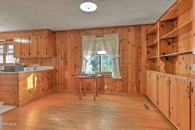 3060 Shipley Street, Kingsport, TN 37664