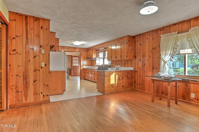 3060 Shipley Street, Kingsport, TN 37664