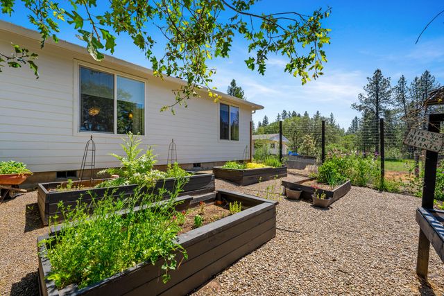 3151 Camp Joy Road, Grants Pass, OR 97526