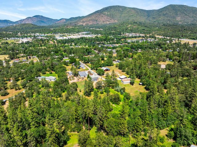 3151 Camp Joy Road, Grants Pass, OR 97526