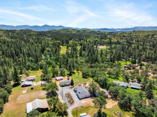 3151 Camp Joy Road, Grants Pass, OR 97526
