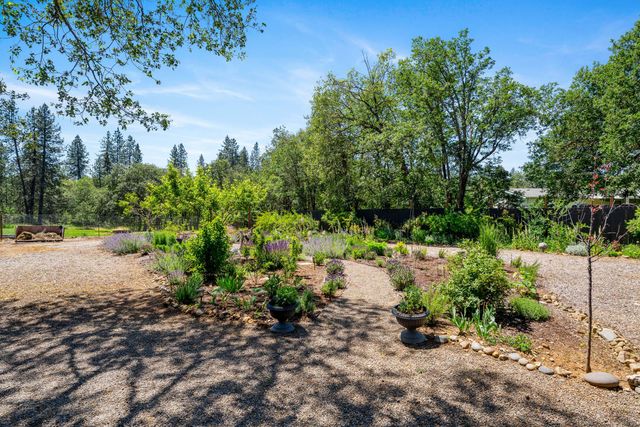 3151 Camp Joy Road, Grants Pass, OR 97526
