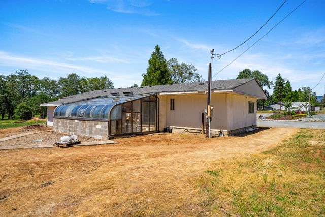 3151 Camp Joy Road, Grants Pass, OR 97526