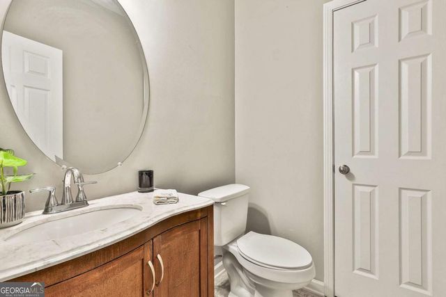 77 Lakeshore Parkway, Newnan, GA 30263