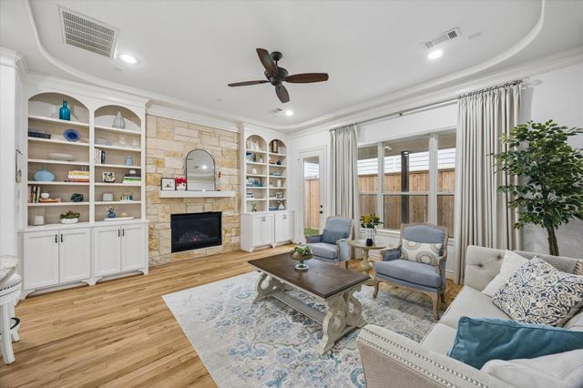 708 Asbury Street, Houston, TX 77007