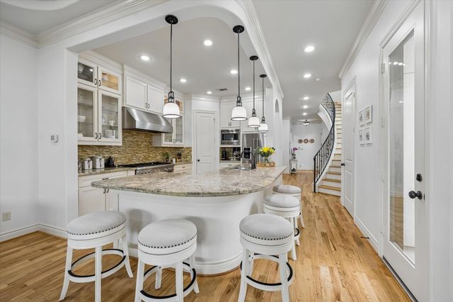 708 Asbury Street, Houston, TX 77007
